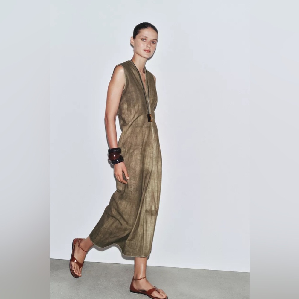Zara Olive-Tone Sleeveless V-Neck Midi Dress
